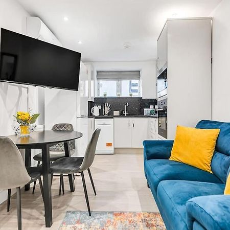 Luxstay Holland Park Apartment With Ac Лондон Экстерьер фото