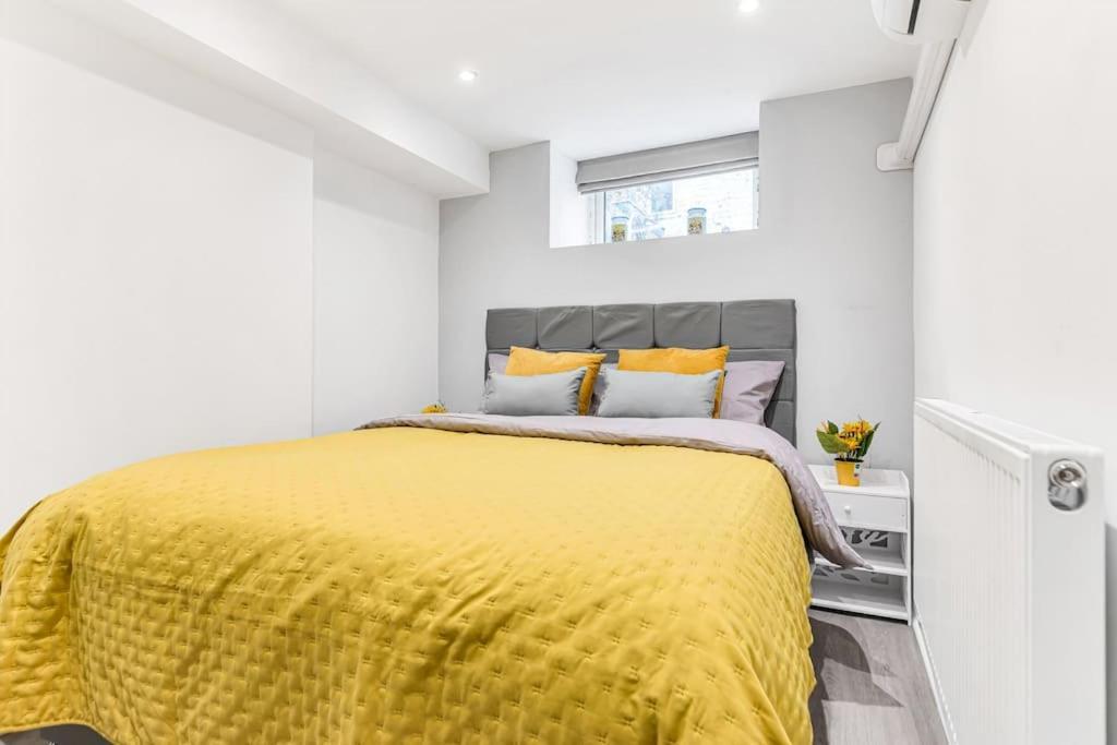 Luxstay Holland Park Apartment With Ac Лондон Экстерьер фото